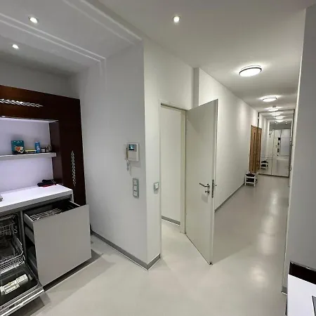 Flat Unterbilk, Free Parking *
