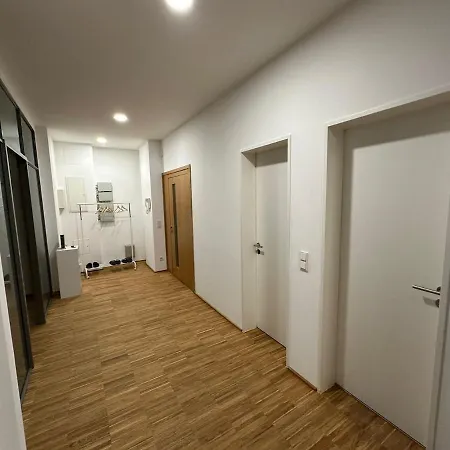 Flat Unterbilk, Free Parking *
